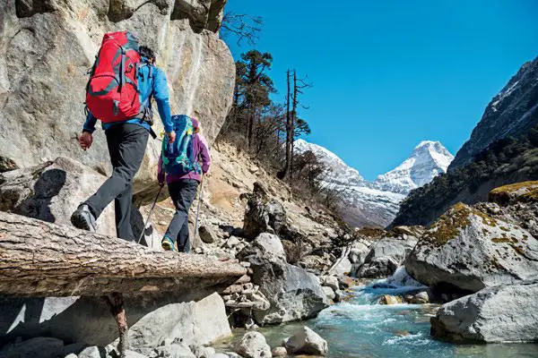 Quel sac à dos pour homme choisir : loisir ou trekking ? - SACATOI