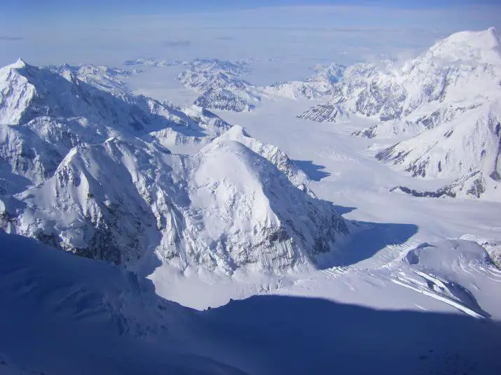 Ascension du Denali une expédition dans le froid de l'Alaska