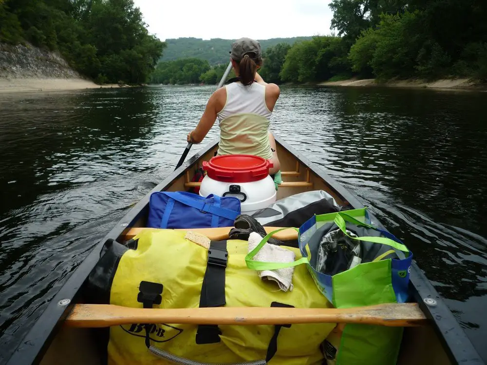 Bivouac : installer un hamac en autonomie - Randonnées kayak : les