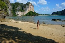 Escalade au cœur d’une carte postale : séjour hivernal de grimpe en Thaïlande, paradisiaque Tonsaï !