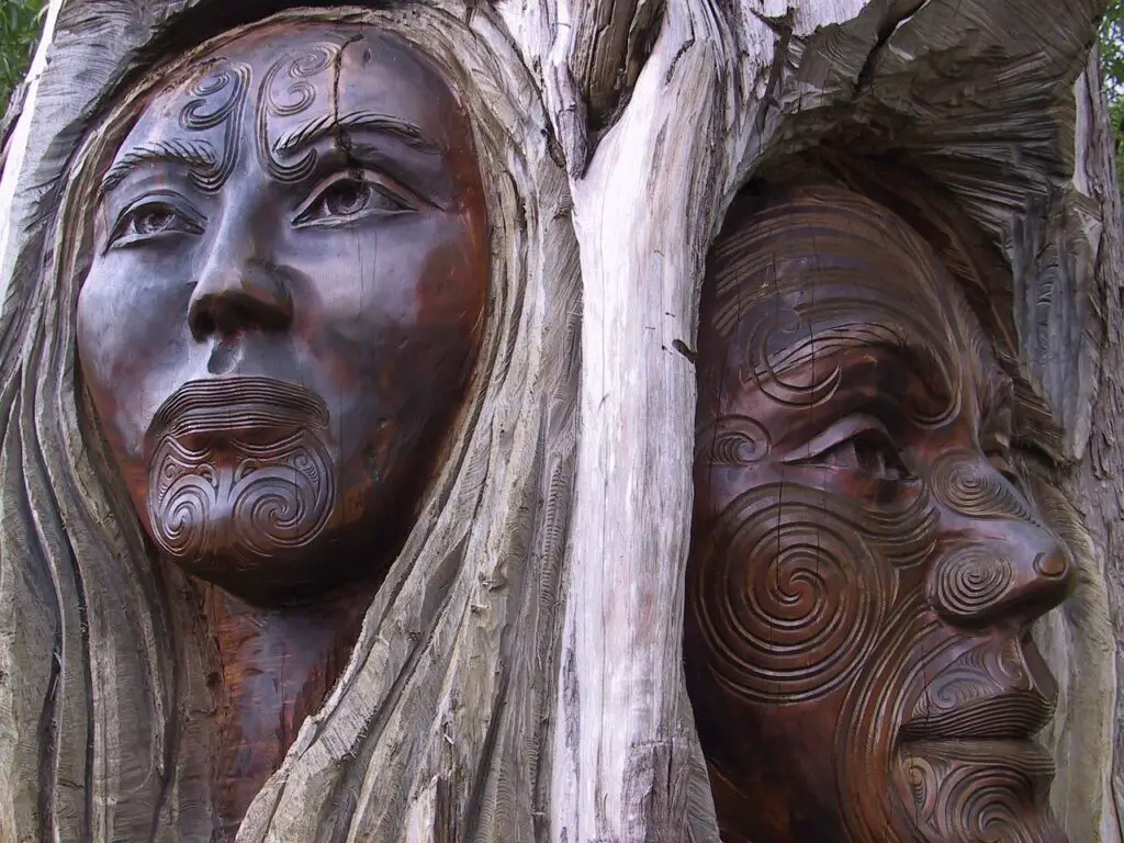 Sculpture maorie Nouvelle zélande
