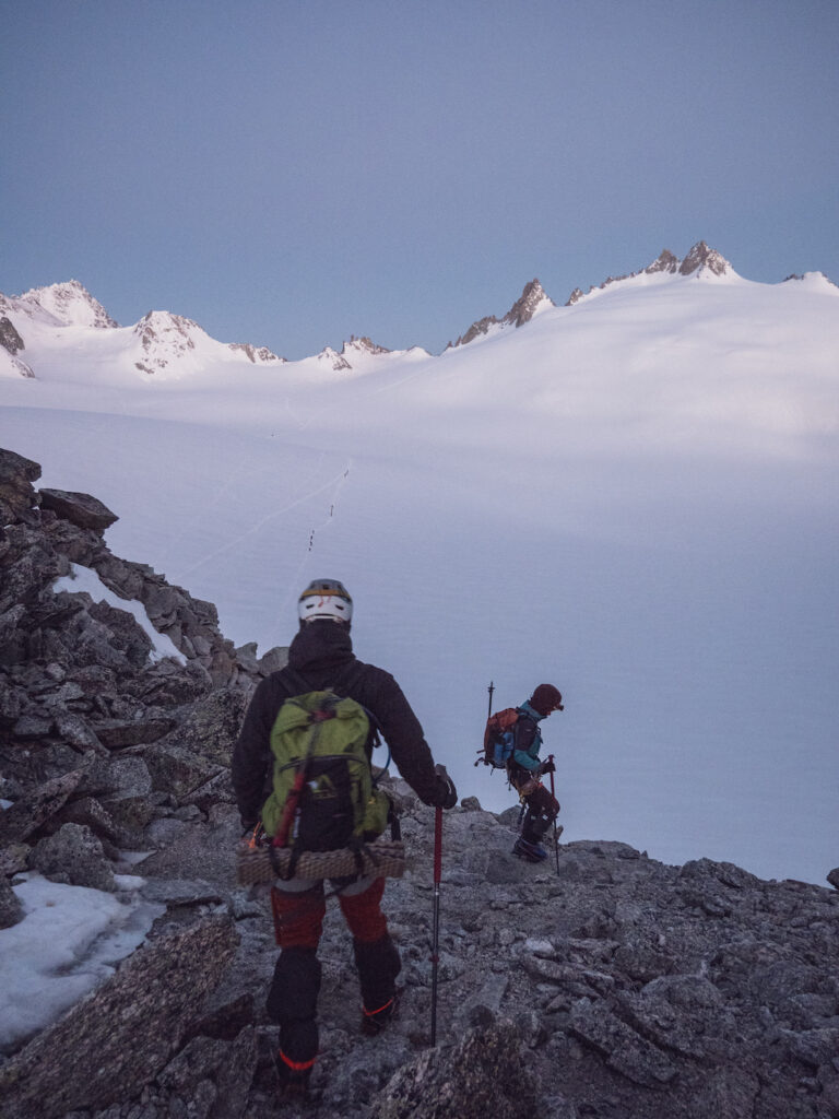 alpinisme avec le sac à dos cilao ermitage 47