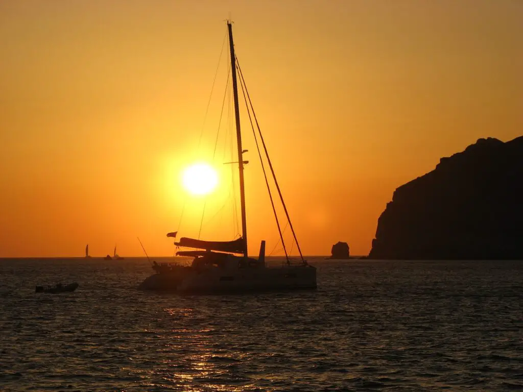 Faire une sortie bateau au coucher de soleil à La Réunion