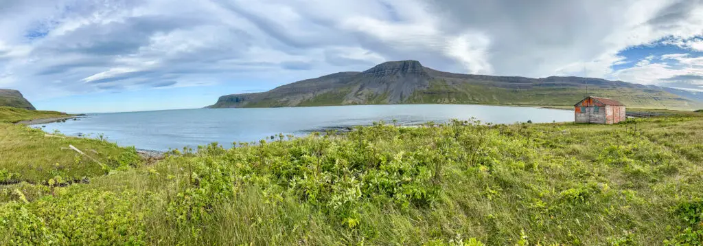 Refuge abandonné à Furufjörður