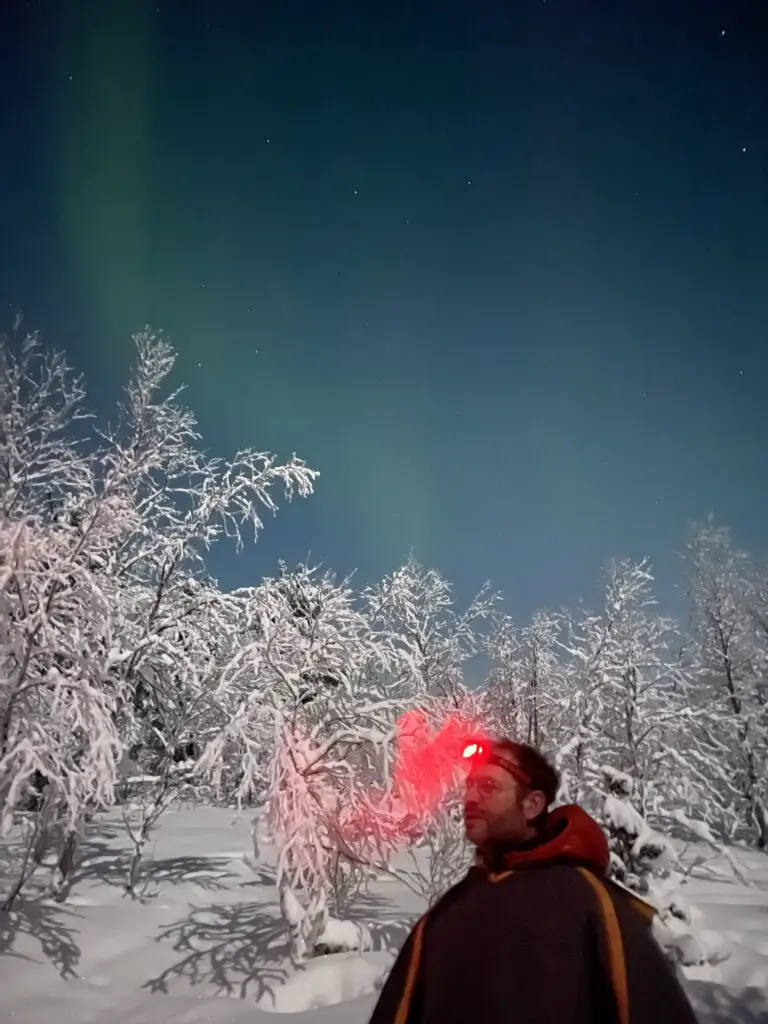 Retour terrain de la lampe frontale opalo 3 Stoots en laponie suédoise pays des aurores boréales