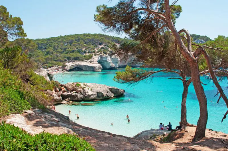 plage de Mitjana à Minorque