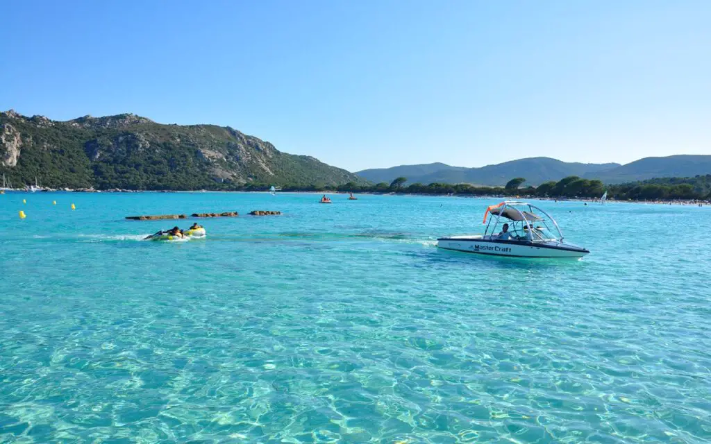 plage de Santa Giulia en Corse